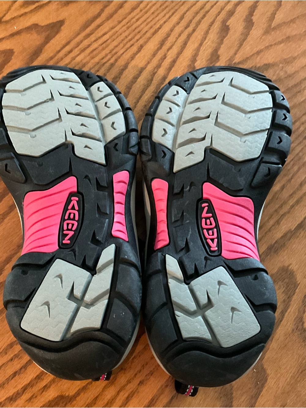 NWOT Keen Newport H2 Water/Hiking Black/Pink Pattern Bungee Lace, Women’s Sz 6.5 - Picture 7 of 7